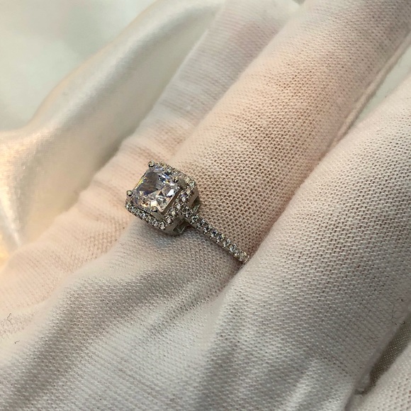 925 Sterling Silver Square Cut CZ Engagement Ring - Picture 3 of 5